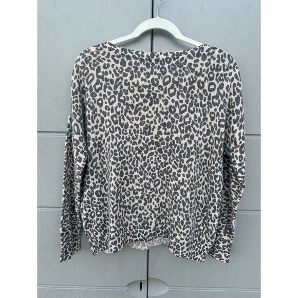 360 Cashmere Women’s Tan 100%Cashmere Long Sleeve Leopard Boatneck Sweater Sz XS - Picture 8 of 9